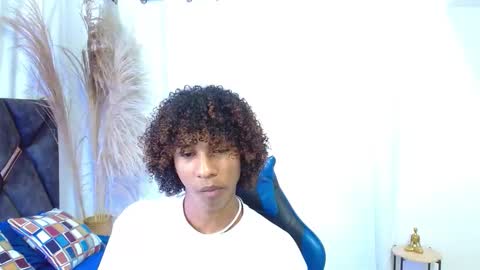 Angel online show from November 27, 8:56 pm