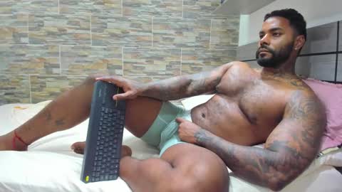 angelo_evans33 online show from February 26, 1:29 am