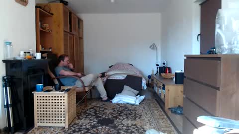 animal_michael online show from March 3, 8:44 am