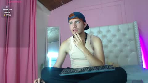 Andrew online show from February 12, 3:51 am