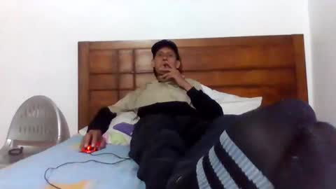 Snapshot of annubis420 chatting on October 22, 10:35 pm Annubis420 online show from October 22, 10:35 pm