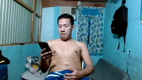 anonymous19982611 online show from July 1, 5:57 pm
