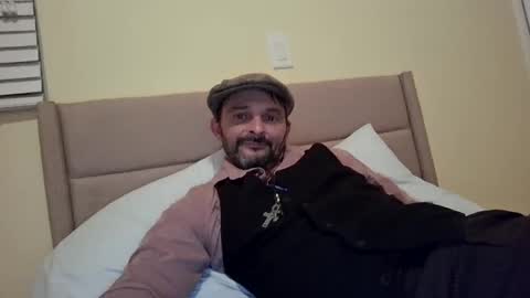 Snapshot of ansreramso chatting on October 1, 12:25 am Lower chakra online show from October 1, 12:25 am