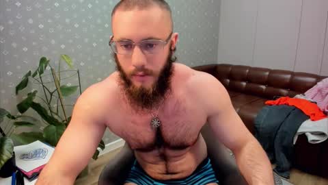 Ant online show from November 27, 1:15 pm