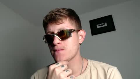 leon online show from December 29, 9:09 pm