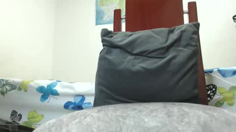 leon online show from February 17, 5:47 am