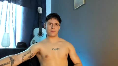 antonnello_ online show from October 25, 4:42 pm