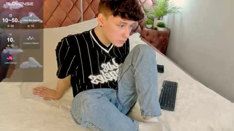 YummyTony online show from February 28, 4:39 pm