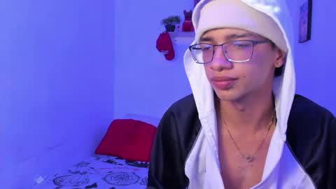 antray_master23 online show from January 25, 5:07 am