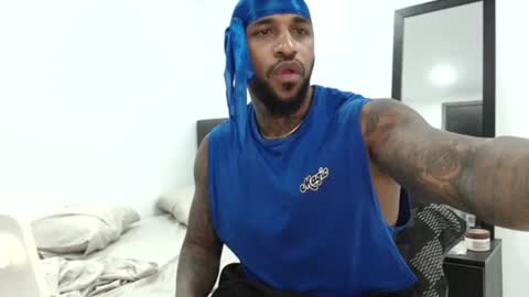 Snapshot of antwanblack11 chatting on March 5, 2:57 am antwanblack11 online show from March 5, 2:57 am