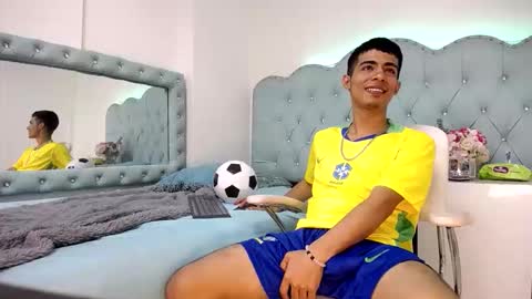 Apolo Richards online show from February 11, 8:47 pm