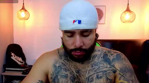 APOLO  online show from May 4, 11:39 pm