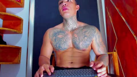 AquilesElpapi online show from April 12, 2:18 pm