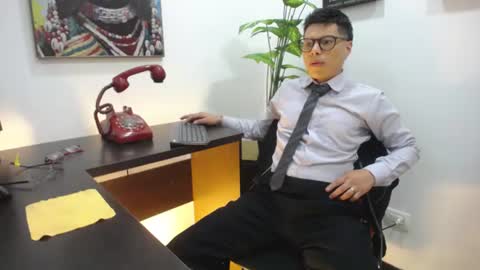 aquilestaylor online show from July 28, 4:09 am
