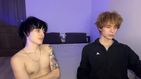 zik and kris online show from April 8, 7:33 pm