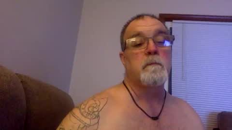 armyguy5311 online show from April 9, 6:19 am