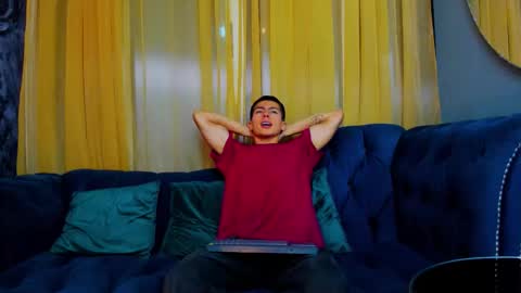 aron_pulse online show from January 12, 1:37 pm