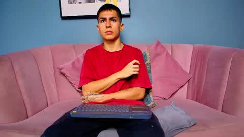 aron_pulse online show from April 1, 1:52 pm