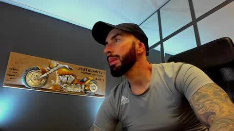 AronGrant online show from March 28, 10:15 am