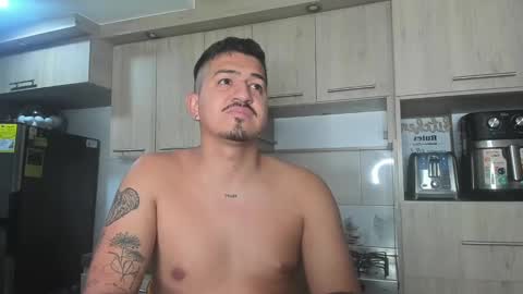 Snapshot of aronwilliams69 chatting on January 15, 6:12 am ARON  Independent model  online show from January 15, 6:12 am