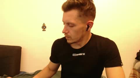 arromwilliam90 online show from January 20, 7:04 am