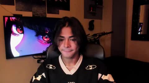 I AM HERE online show from May 18, 1:35 am