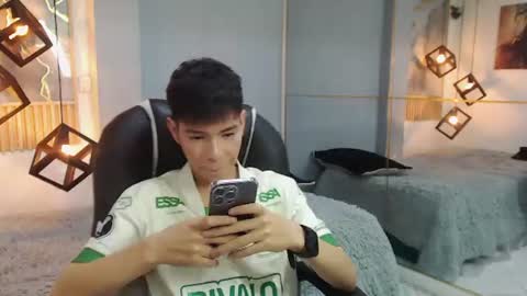 ash_kai online show from July 23, 8:28 pm