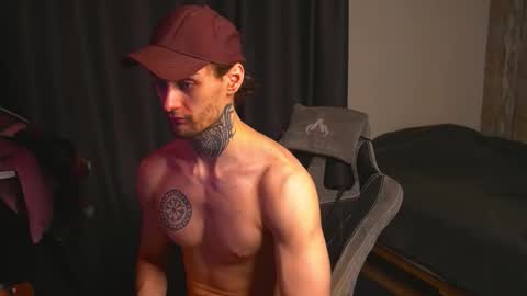 Jerk Machine online show from December 16, 4:30 am