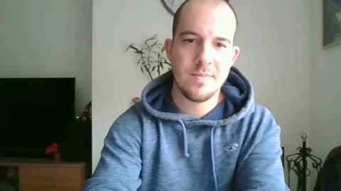 ashiat online show from December 11, 9:53 am