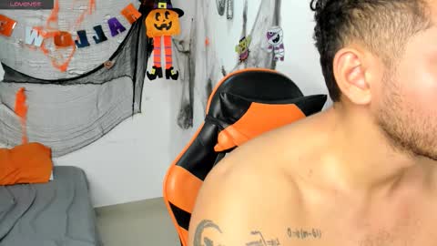 ashlan_king online show from October 25, 1:57 pm