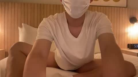 asiaboyshow online show from December 18, 10:39 pm