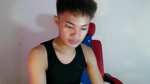 asian_lover05 online show from May 23, 4:34 pm