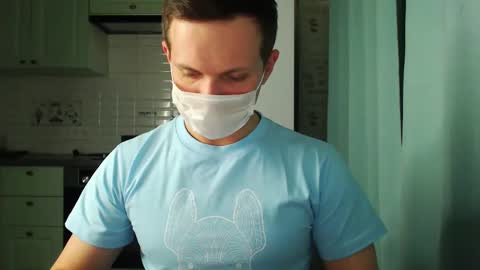 Andrew online show from April 3, 9:00 pm