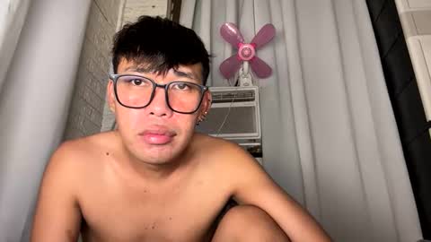 asianexploder69 online show from April 7, 12:05 pm