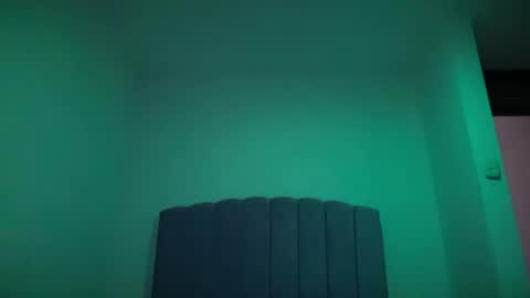 A S I L I O S   H A L L online show from April 6, 1:13 am