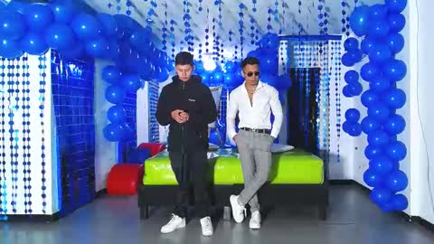 THOMAS AND DAMIAND online show from December 7, 12:09 am