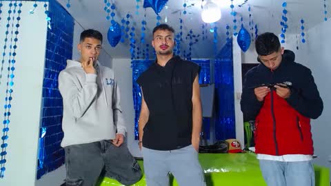 THOMAS AND DAMIAND online show from March 2, 12:09 am