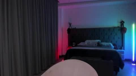 astonhills online show from September 19, 12:13 am