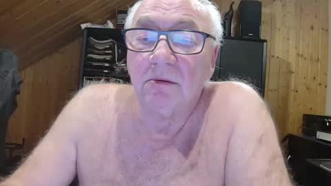 asusandy online show from January 31, 11:47 pm