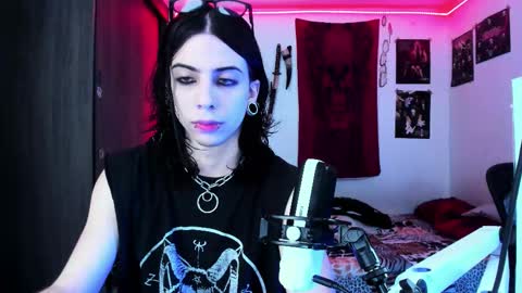 Snapshot of atheneoo_ chatting on October 20, 6:39 am athenauwu online show from October 20, 6:39 am