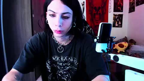 athenauwu online show from November 22, 8:58 am