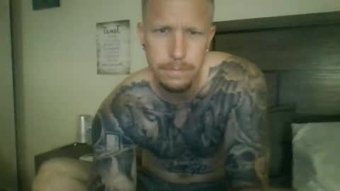 AthleticWhiteboy777 online show from May 29, 4:44 am