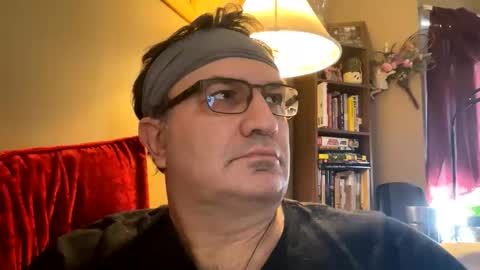 atozzzz online show from February 18, 9:01 pm