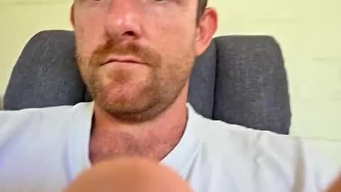aussie_dadbod9 online show from November 24, 11:06 pm