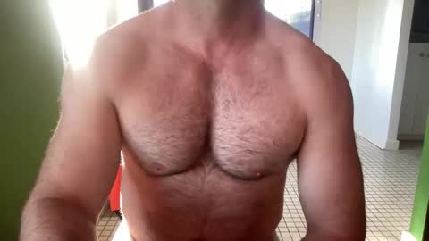 AussieMuscleDad online show from April 25, 10:40 pm