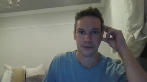 aussiesurfer0000 online show from February 4, 9:38 am