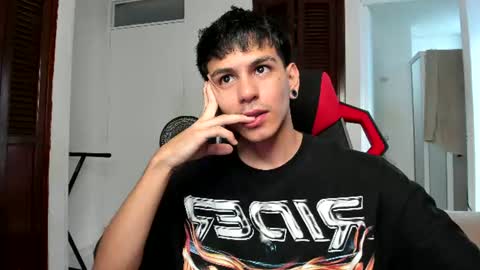Austin online show from June 24, 8:11 pm
