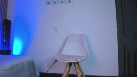 austin_rouse online show from February 6, 7:33 pm