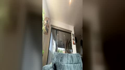 austintoner85 online show from June 15, 12:24 am
