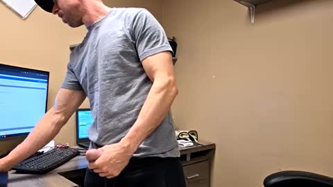 averageandsum online show from January 11, 12:26 am